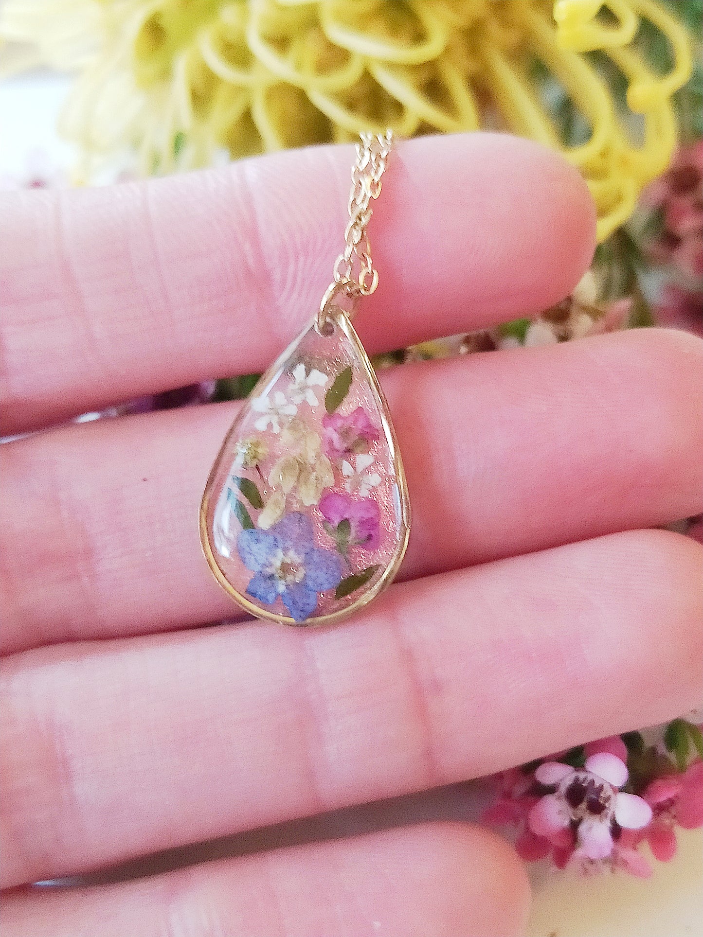 Bouquet Teardrop