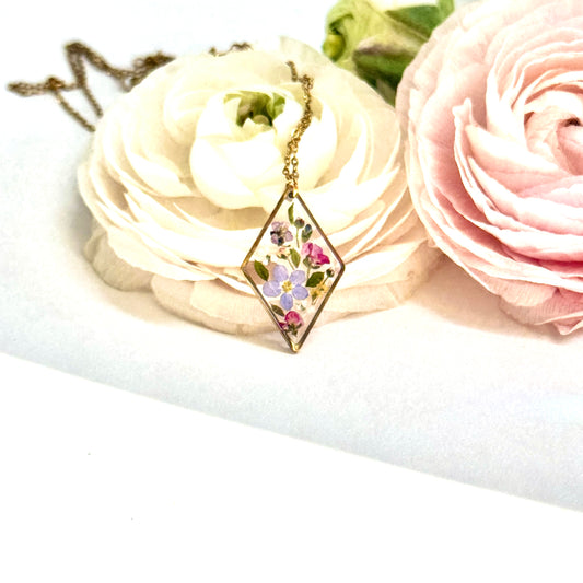 Wildflower Diamond Necklace gold