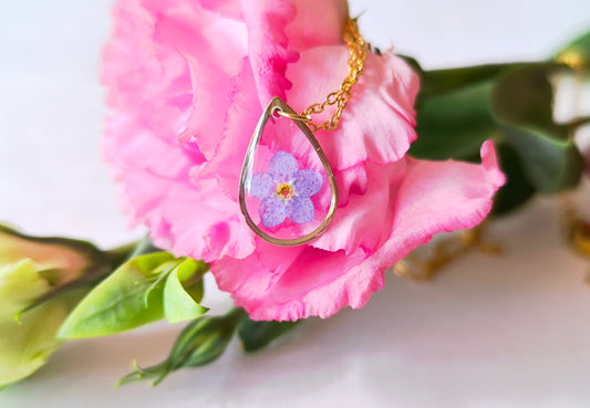 For get me not Necklace