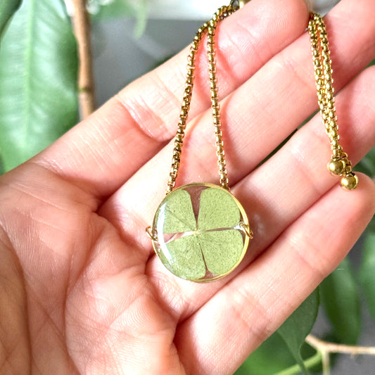 Four leaves clover Bracelet