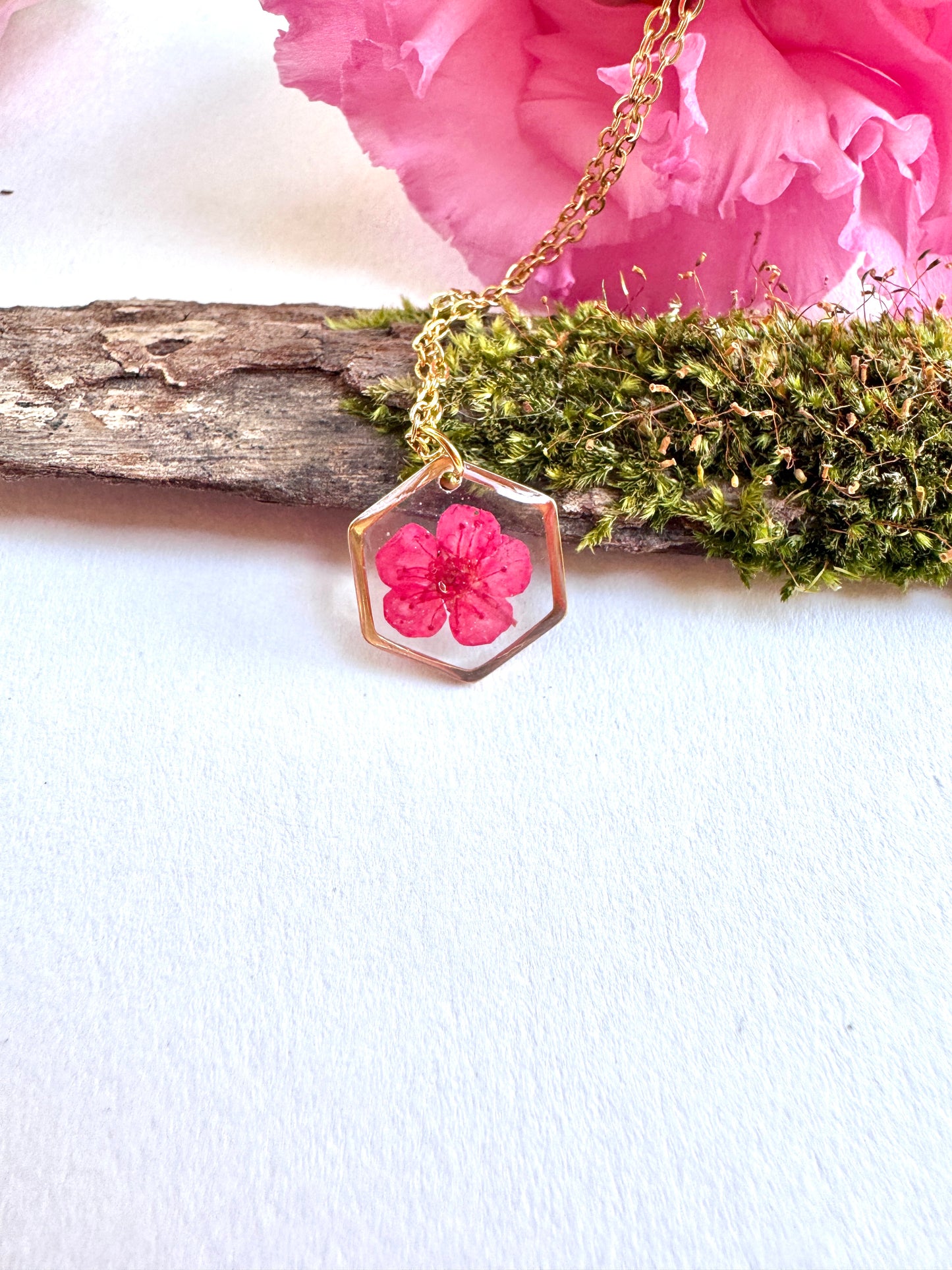 Plum bloosom sml necklace