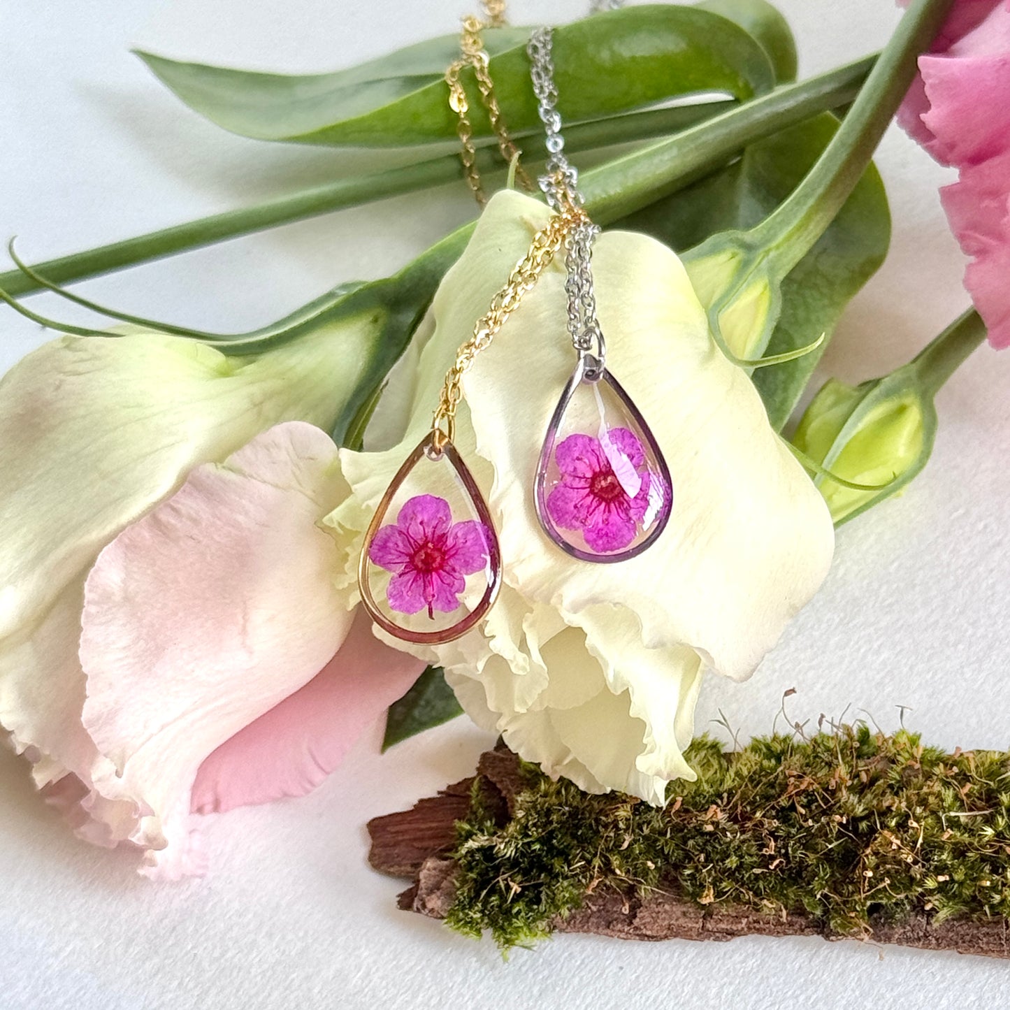 Pink Plum bloosom sml necklace