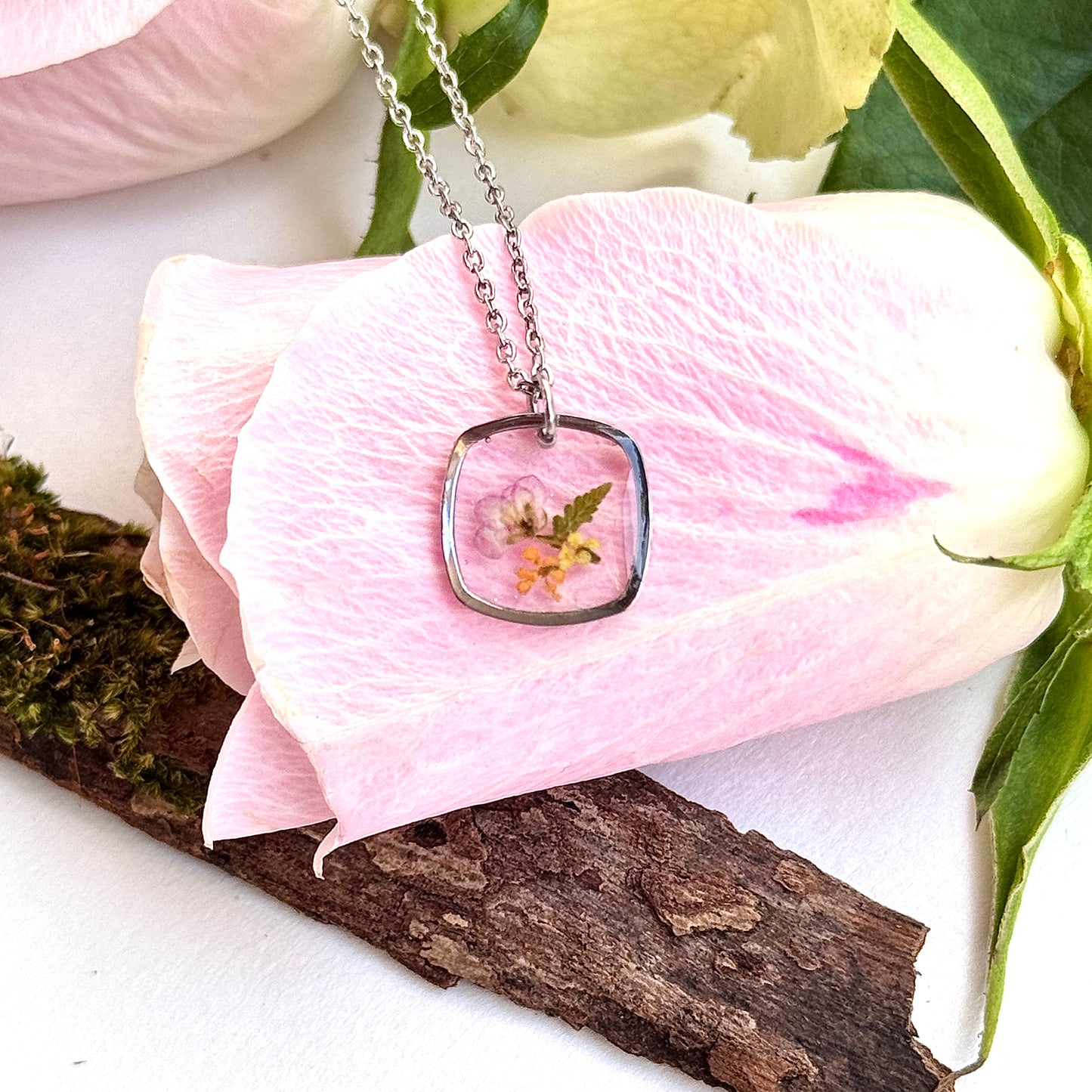 Small Lisbon Necklace