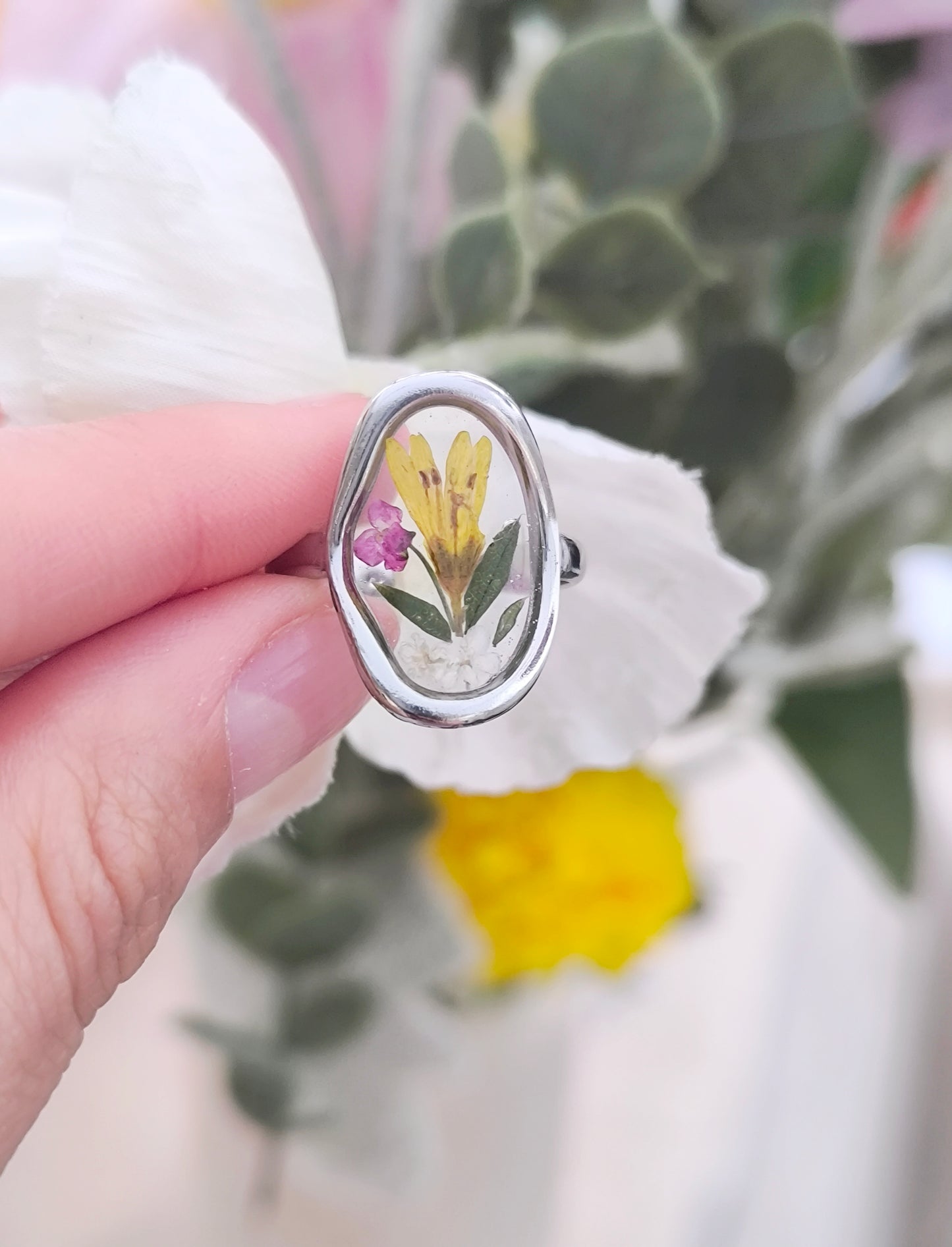 Lysimachia flower Ring